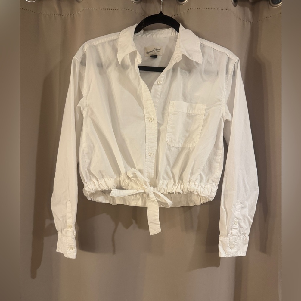Universal Thread White Crop Top  Button-Down Shirt